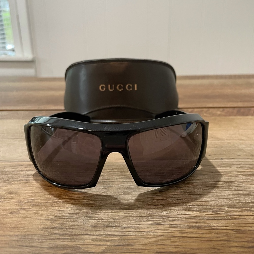 SOLD ___Gucci sunglasses black GG1559/s